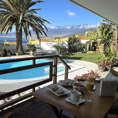 Radazul Apartment By The Water Apartman